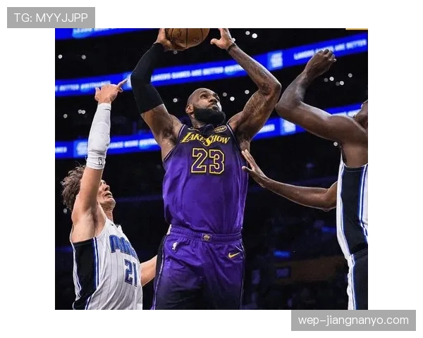 弗朗茨·瓦格纳无球跑位提升掩护效率 拉开湖人防线空间