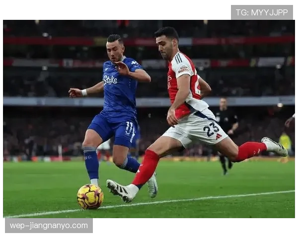 主导直塞较上季更靠前阿诺德本赛季强强对话撕防线