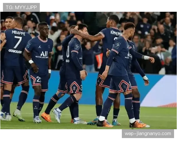 巴黎圣日耳曼缺少核心中锋，近期进攻效率波动，是否影响赛季争冠形势