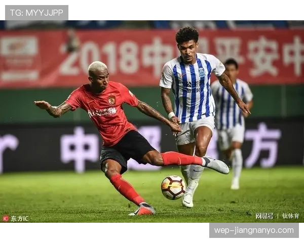 保利尼奥连续强强对话中前插破门，压制对手中场主导进攻节奏